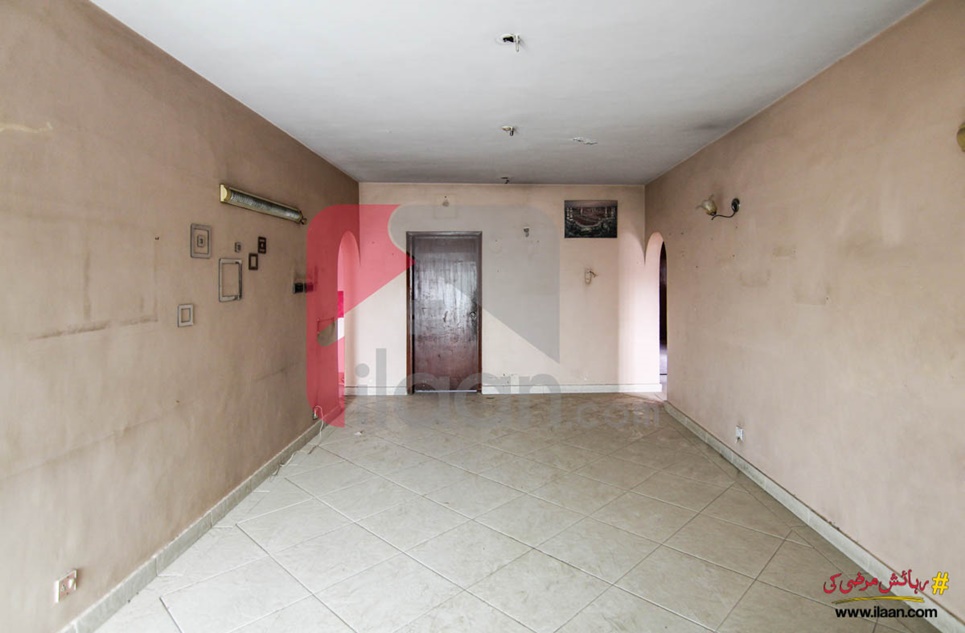 1700 ( sq.ft ) apartment for sale ( third floor ) in Hasan Center, Gulshan-e-Iqbal, Karachi