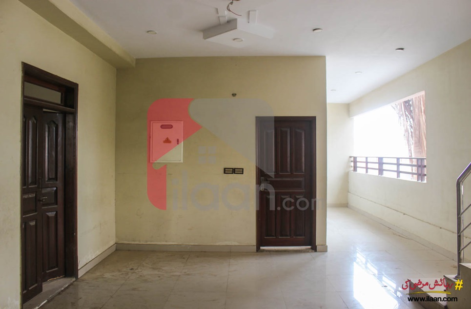 350 ( square yard ) building for rent ( second floor ) in Block 5, Gulshan-e-iqbal, Karachi