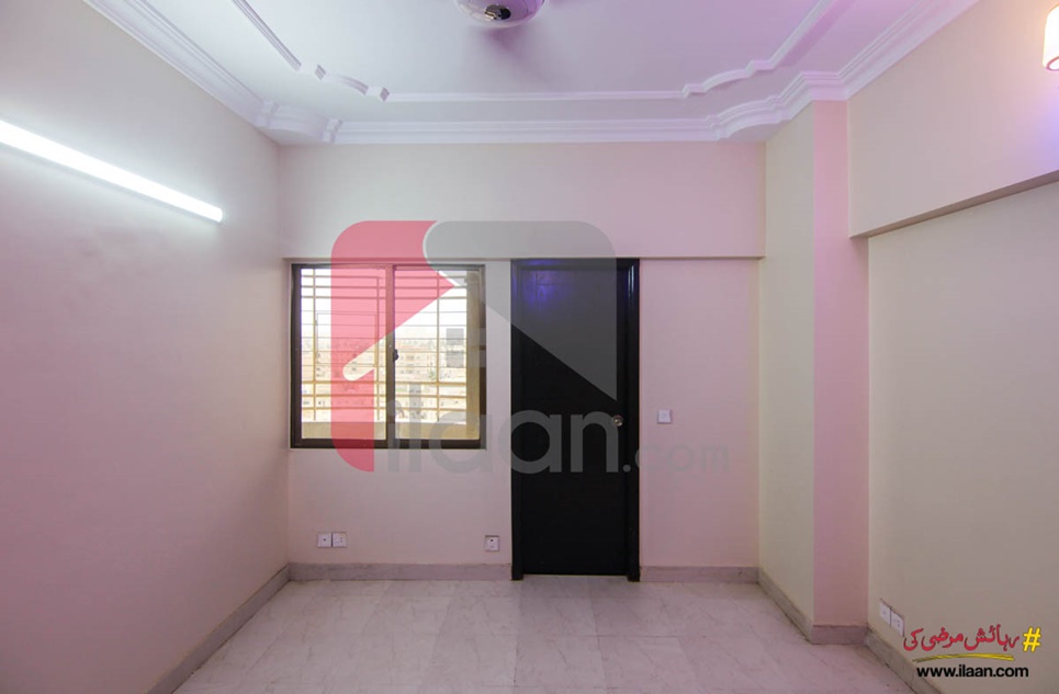 1500 ( sq.ft ) apartment for sale ( fourteenth floor ) in Harmain Royal Residency Apartments, Block 16, Gulshan-e-iqbal, Karachi