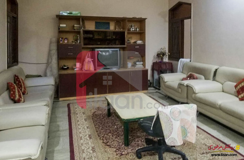 240 ( square yard ) house for sale ( second floor ) in Block H, North Nazimabad Town, Karachi