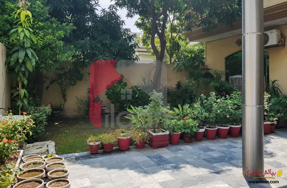 1 kanal house for sale in Marghzar Officers Colony, Lahore
