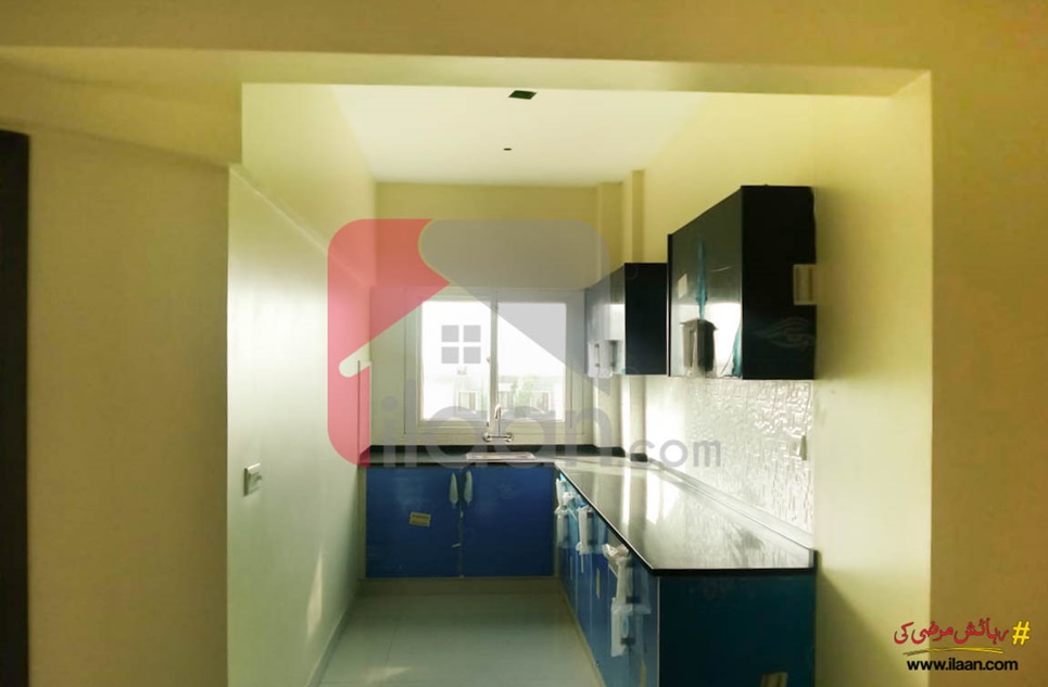 1700 ( sq.ft ) apartment for sale ( first floor ) in Phase 6, DHA, Karachi