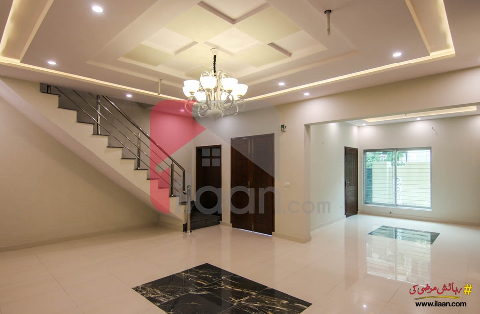 6.5 marla house for sale in Block J3, Phase 2, Johar Town, Lahore