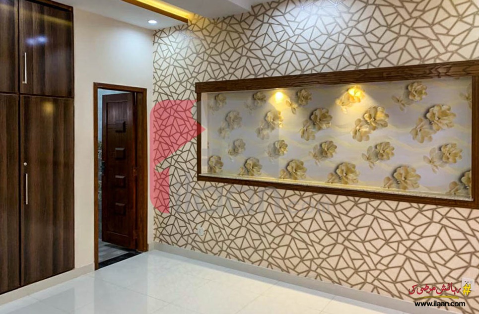 10 marla house for sale in Block F2, Johar Town, Lahore