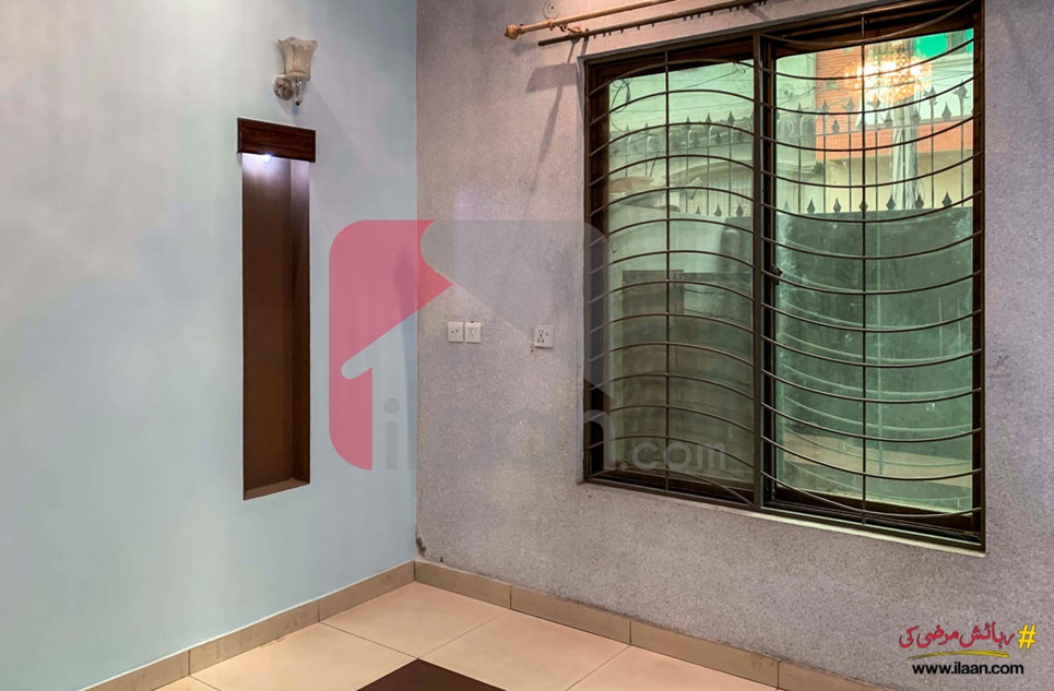 5 marla house for sale in Block R1, Johar Town, Lahore