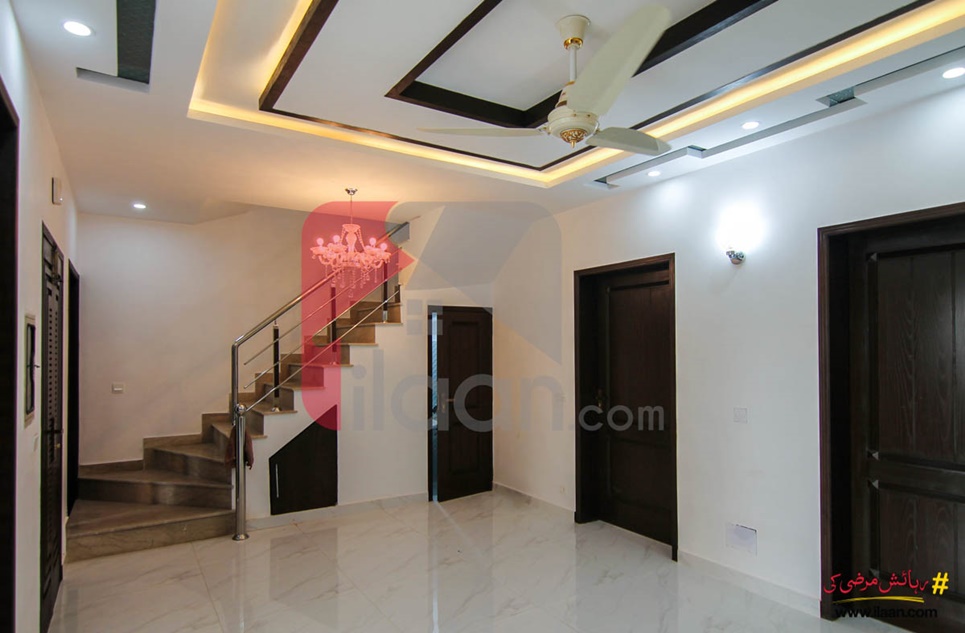 5 marla house for sale in Woods Block, Paragon City, Lahore