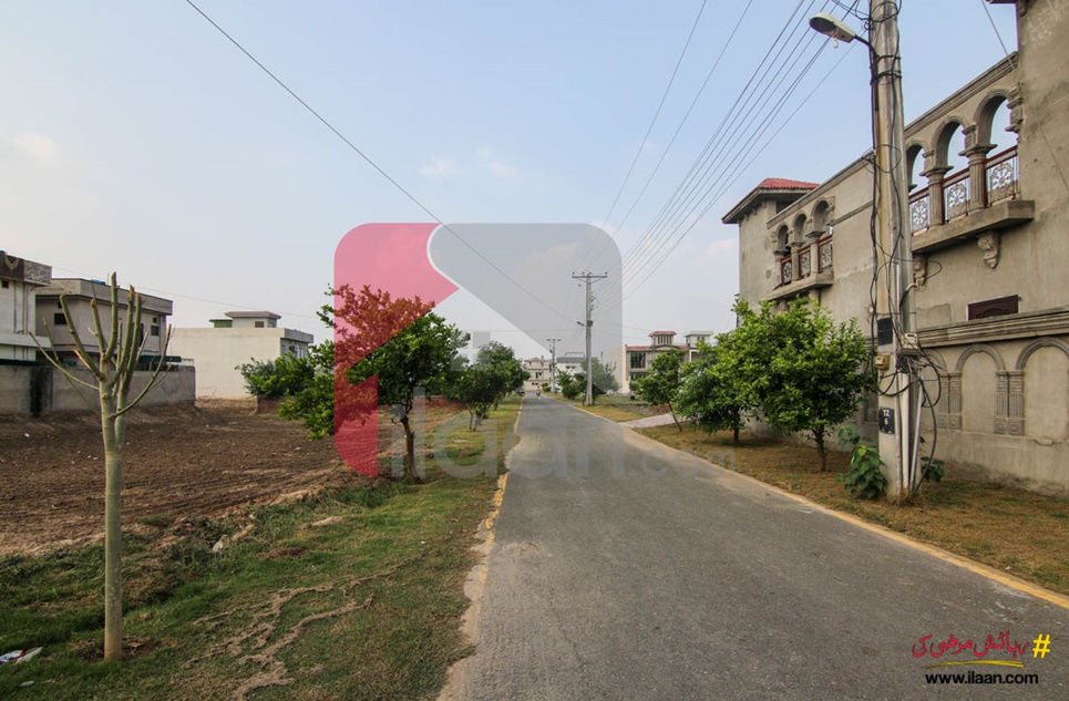 10 Marla Plot for Sale in Topaz Block, Park View Villas, Lahore