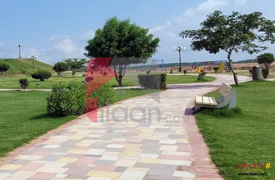 5 marla plot for sale in Grand City, Kharian