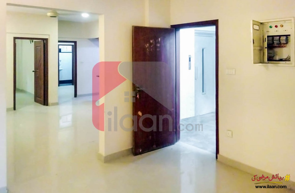 950 ( sq.ft ) apartment for sale in Bukhari Commercial Area, Phase 6, DHA, Karachi