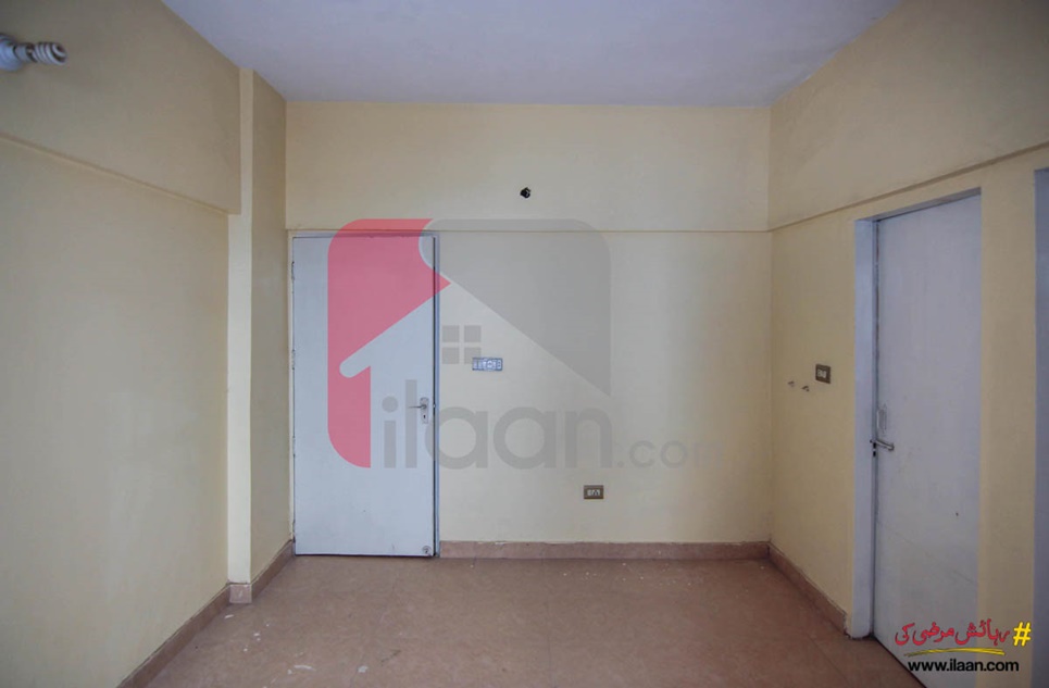 900 ( sq.ft  ) apartment for sale ( ground floor ) in phase 1, Fariya Apartment, Scheme 33, Karachi