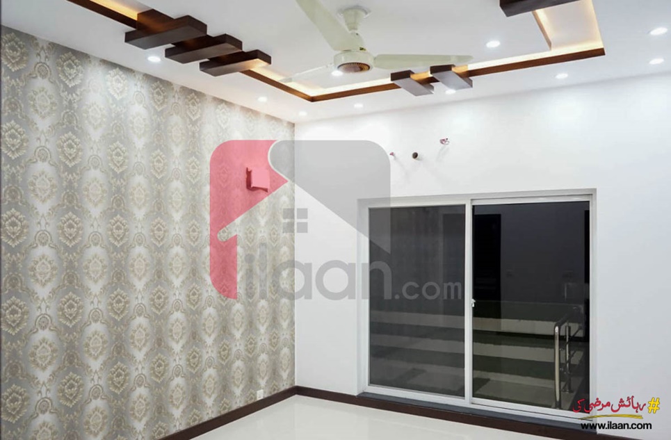10 marla house for sale in State Life Housing Society, Near Phase 5, DHA, Lahore