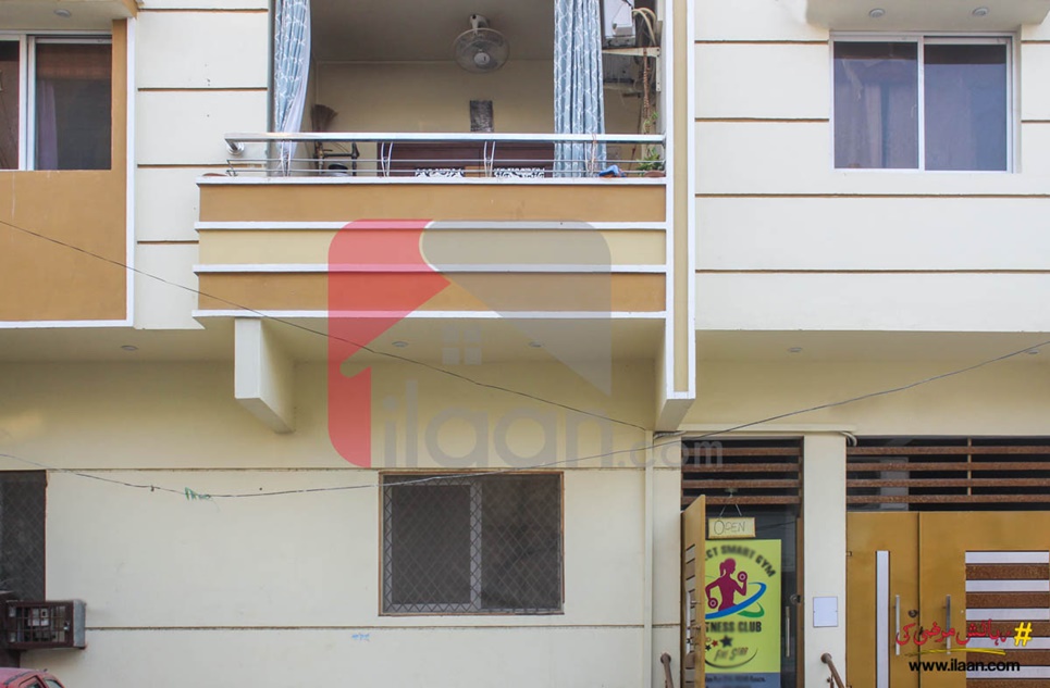 900 ( sq.ft ) house for sale ( second floor ) in Block 2, PECHS, Karachi