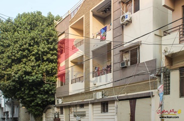 1400 ( sq.ft ) house for sale ( second floor ) in Block 2, PECHS, Karachi