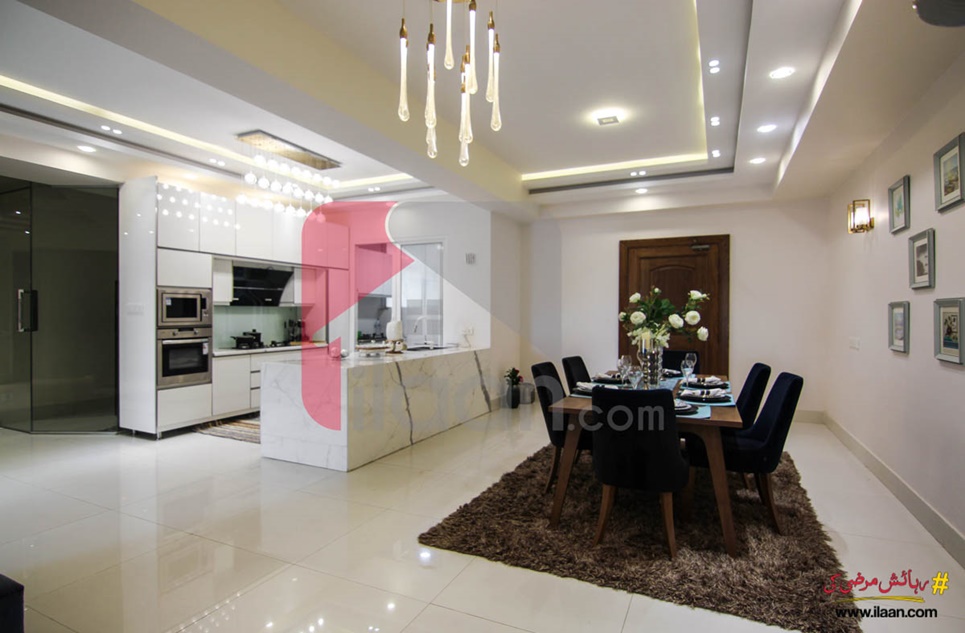 2625 ( sq.ft ) apartment for sale ( fourth floor ) in Block 7, Clifton, Karachi