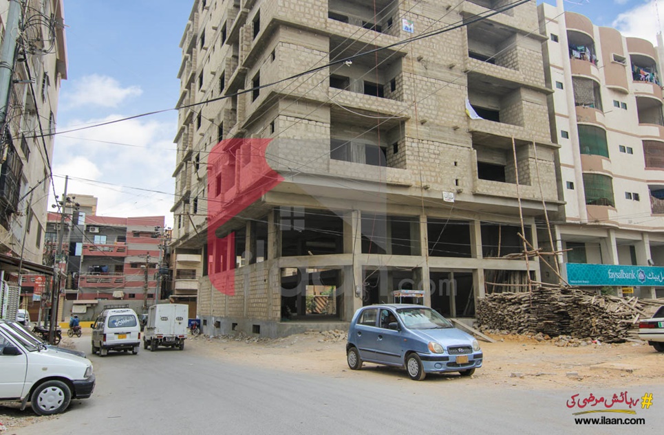 1000 ( sq.ft ) apartment for sale ( third floor ) on University Road, Block 7, Gulistan-e-Johar, Karachi