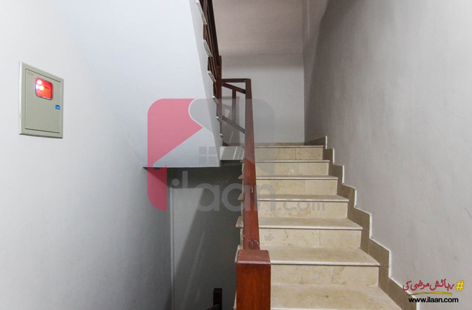 800 ( sq.ft ) apartment for sale ( second floor ) in KESC Society, Main Safoora Chowrangi, Karachi