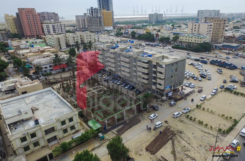 220 ( sq.ft ) apartment for sale ( fifth floor ) in Block 2, Clifton, Karachi