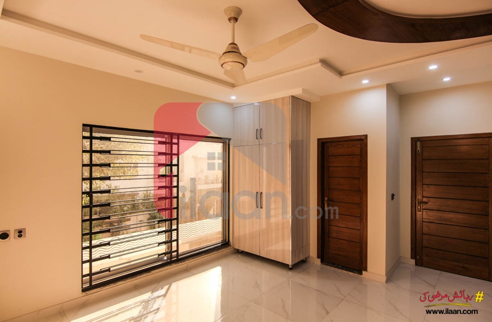 10.75 marla house for sale in Gulbahar Block, Bahria Town, Lahore