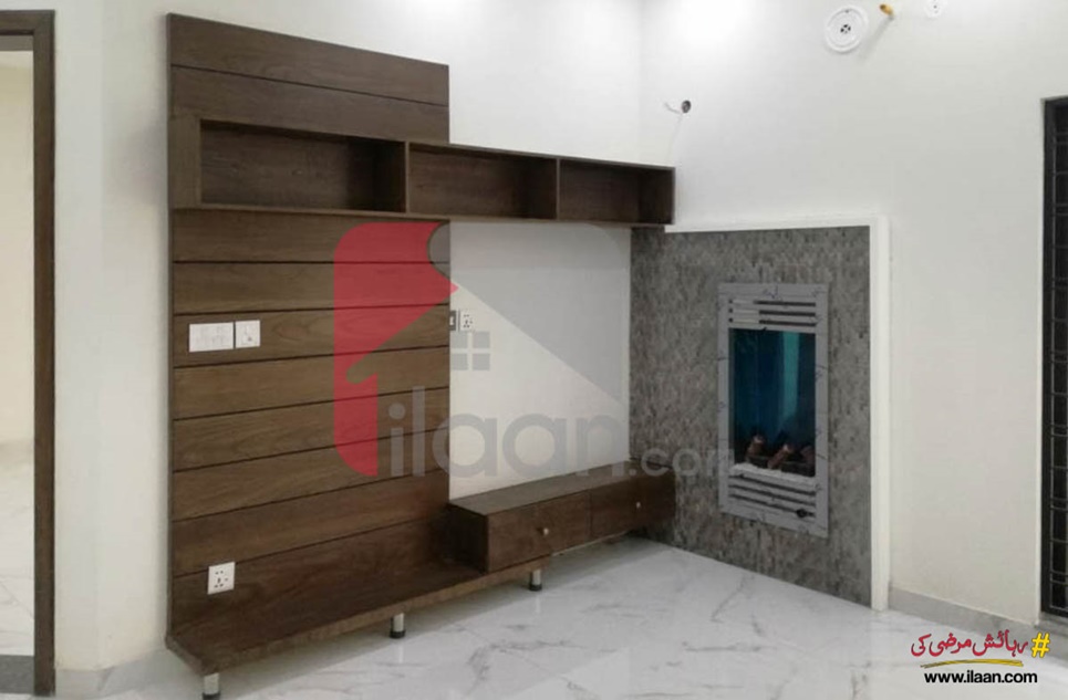 10 marla house for sale in Wapda Town, Lahore