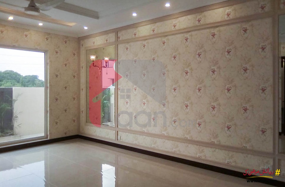 2 kanal house for sale in Valencia Housing Society, Lahore