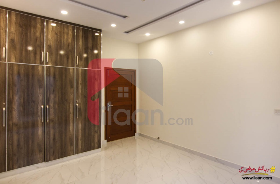 10 marla house for sale in Overseas B, Bahria Town, Lahore