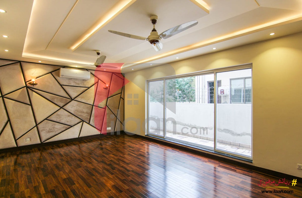 1 kanal 10 marla house for sale in Block W, Phase 3, DHA, Lahore
