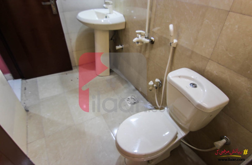 1400 ( sq.ft ) apartment for sale ( seventh floor ) in Block H, North Nazimabad Town, Karachi