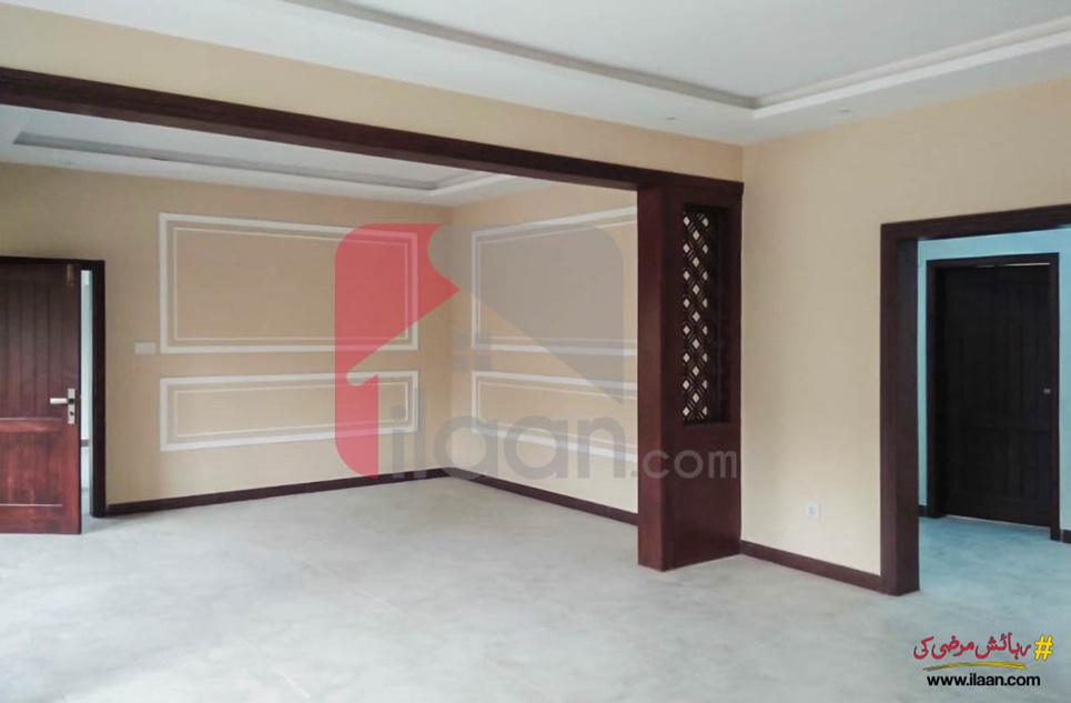 256 ( square yard ) apartment for sale in Sea View Apartments, Phase 5, DHA, Karachi