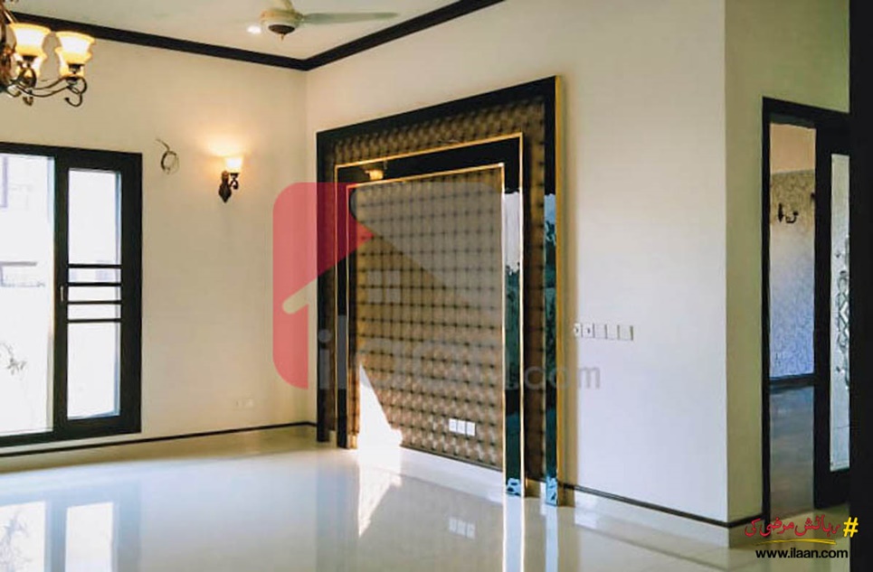 500 ( square yard ) house for sale in DHA, Karachi