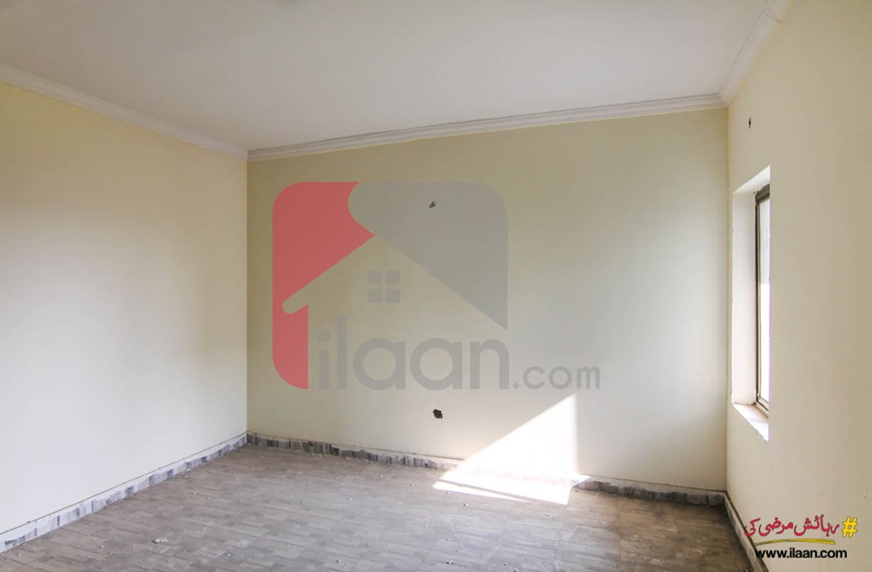 5 marla apartment for sale ( second floor ) in Block R, Khayaban-e-Amin, Lahore