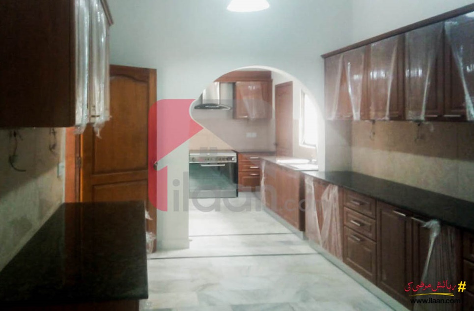500 ( square yard ) house for sale in Block 2, Clifton, Karachi