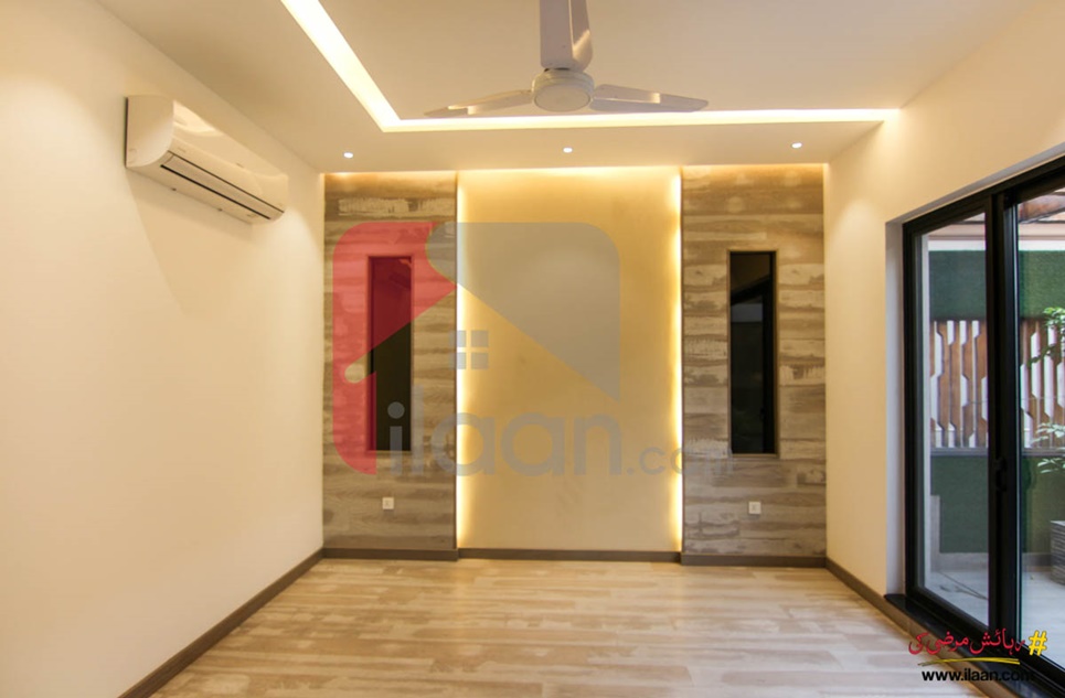 1 kanal house for sale in Block K, Phase 5, DHA, Lahore