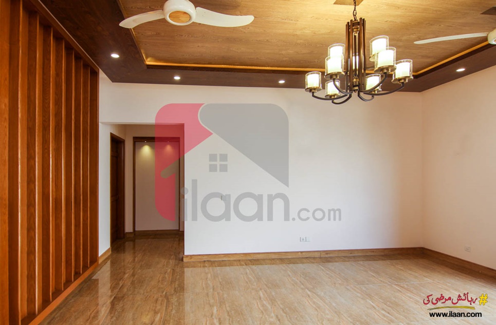 500 ( square yard ) house for sale in Khayaban-e-Tariq, Phase 8, DHA, Karachi