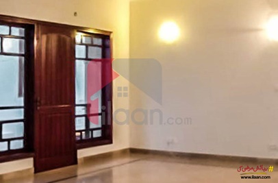 666 ( square yard ) house for sale in Bukhari Commercial Area, Phase 6, DHA, Karachi