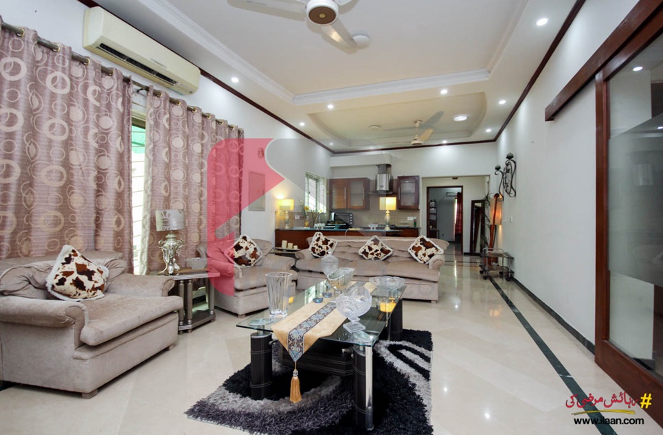 1 kanal 7 marla house for sale in Phase 5, DHA, Lahore