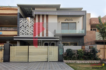 12 marla house for sale in Block J3, Johar Town, Lahore