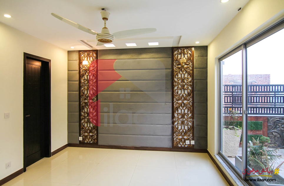 10 marla house for sale in Block D, Phase 6, DHA, Lahore