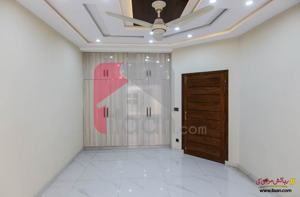 10 marla house for sale in Gulbahar Block, Bahria Town, Lahore