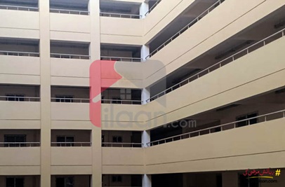 2450 ( sq.ft ) apartment for sale ( third floor ) in Block 8, Clifton, Karachi