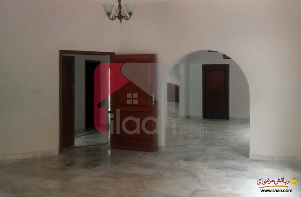 500 ( square yard ) house for sale in Block 2, Clifton, Karachi