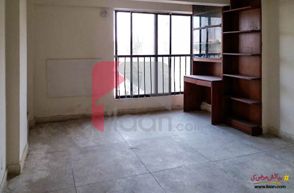 1500 ( sq.ft ) apartment for sale ( seventh floor ) in Block 2, Clifton, Karachi