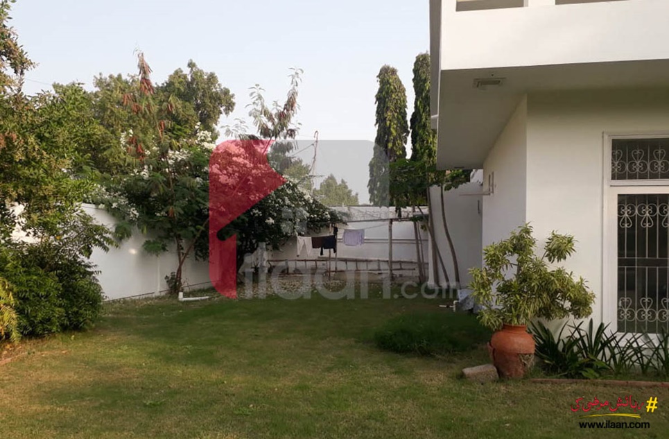 1000 ( square yard ) house for sale in Khayaban-e-Mujahid, DHA, Karachi