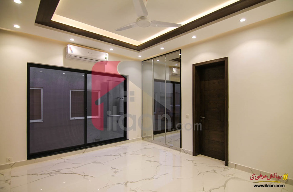 1 kanal house for sale in Block XX, Phase 3, DHA, Lahore