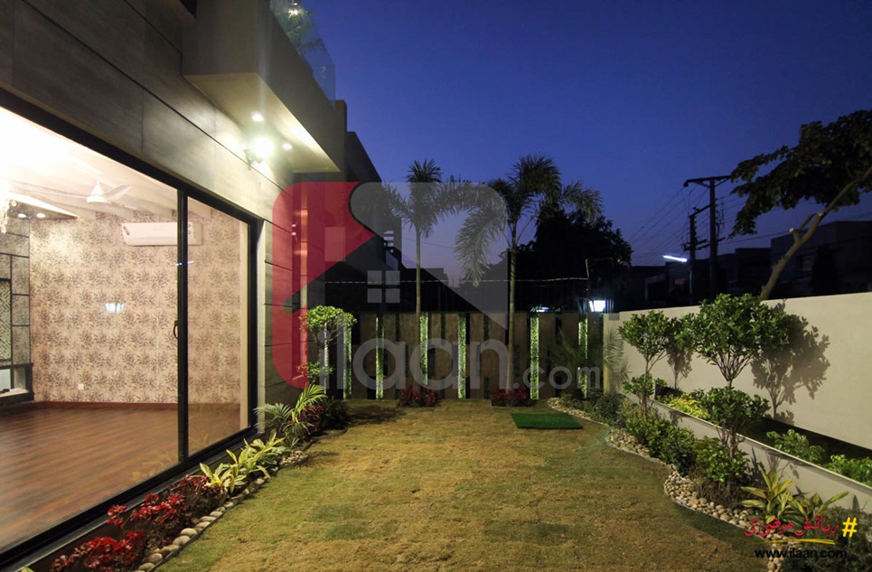 1 kanal house for sale in Block XX, Phase 3, DHA, Lahore