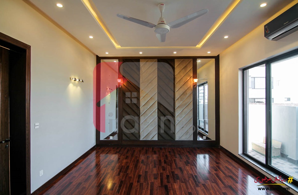 1 kanal house for sale in Block D, Phase 6, DHA, Lahore