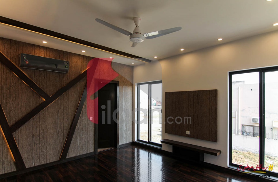 1 kanal house for sale in Block D, Phase 6, DHA, Lahore