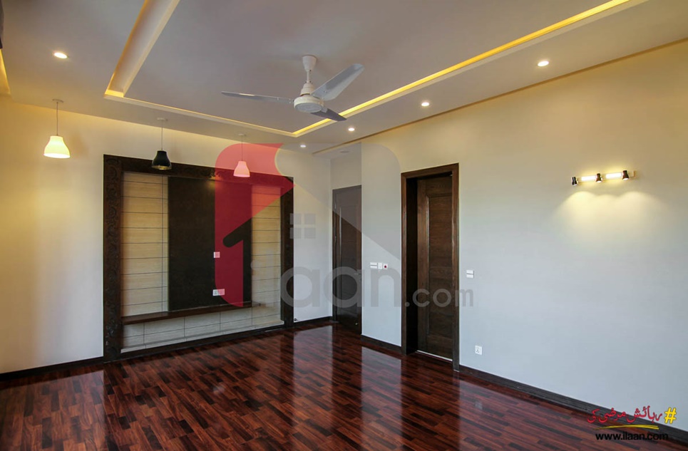 1 kanal house for sale in Block D, Phase 6, DHA, Lahore