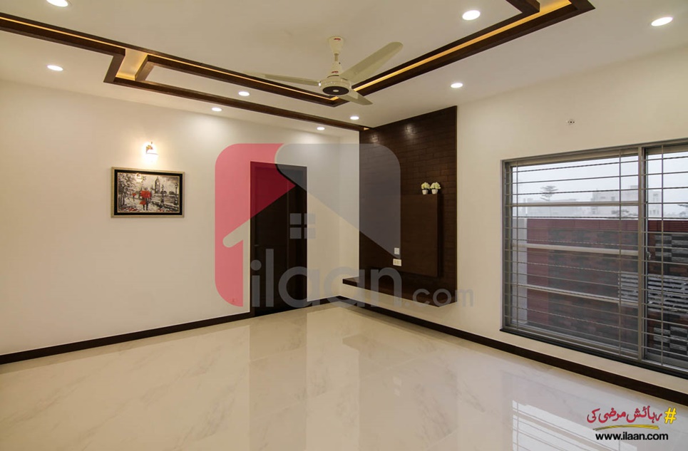 1 kanal house for sale in Block Q, Phase 7, DHA, Lahore