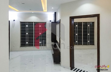 8 marla house for sale in Umer Block, Sector B, Bahria Town, Lahore