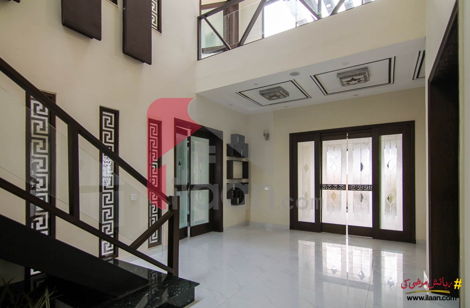 1 kanal house for sale in Block T, Phase 8, DHA, Lahore